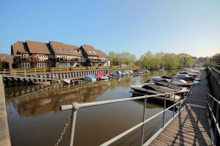 3 Bedroom Town House To Rent In The Meridians, Christchurch, Dorset, BH23