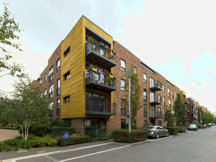 3 Bedroom Apartment To Rent In Letchworth Road, Stanmore, HA7