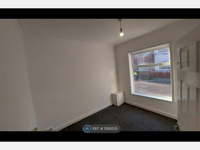 3 Bedroom Terraced House To Rent In Holtby Street, Manchester, M9