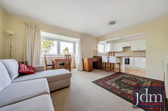 2 Bedroom Flat To Rent In Allison Close, London, SE10