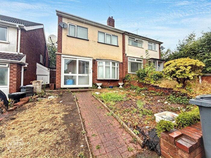 3 Bedroom Semi-Detached House For Sale In Middlemist Grove, Great Barr, Birmingham, B43