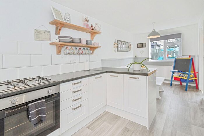 2 Bedroom Property To Rent In Thurcroft Close, Leicester, LE2