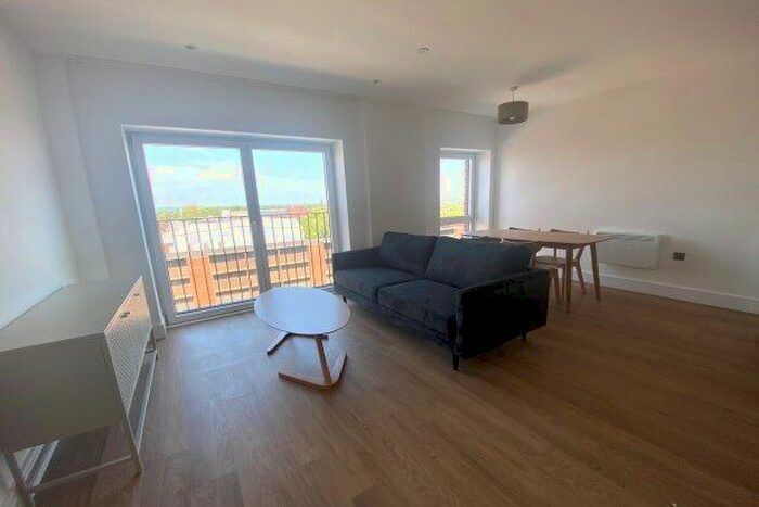 2 Bedroom Flat To Rent In Hooper Street, Birmingham, B18