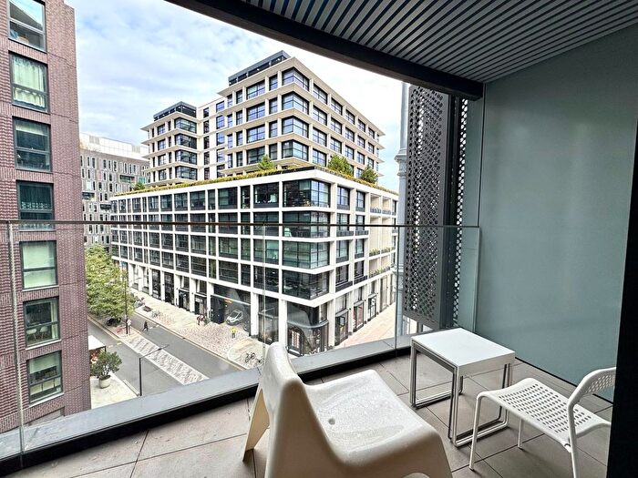 1 Bedroom Flat For Sale In Lewis Cubitt Square, London, N1C