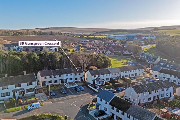 2 Bedroom End Of Terrace House For Sale In Gunsgreen Crescent, Eyemouth, TD14