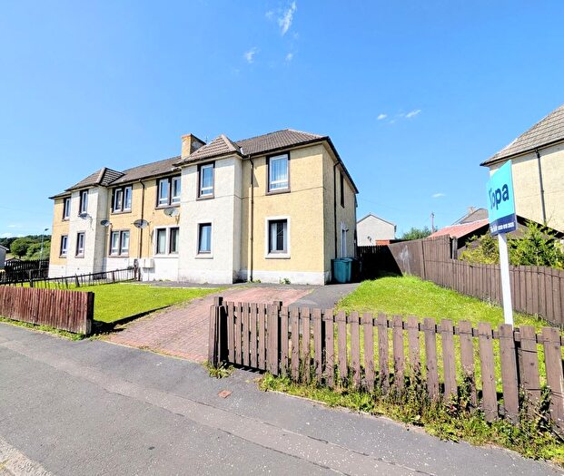 3 Bedroom Flat For Sale In Currieside Avenue, Shotts, ML7
