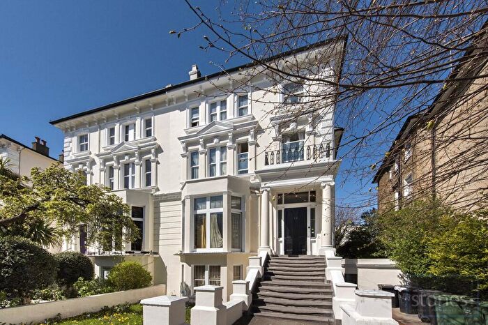 Apartment To Rent In Belsize Park, London, NW3