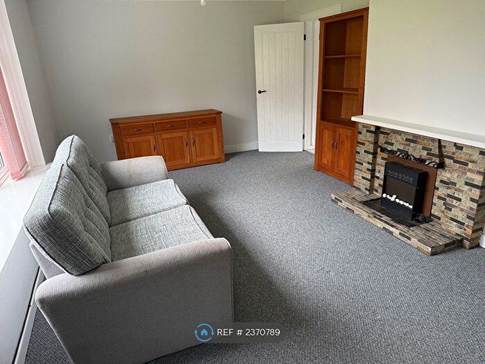 2 Bedroom Flat To Rent In Station Road, Llandaff North, Cardiff, CF14