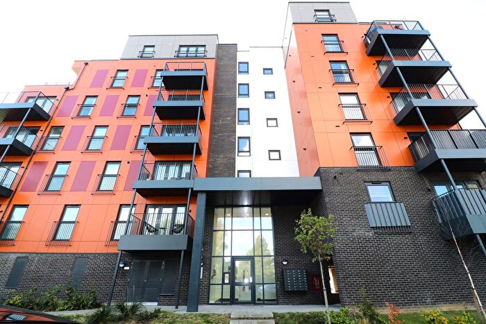 2 Bedroom Flat To Rent In Barley Close, Dartford, DA2