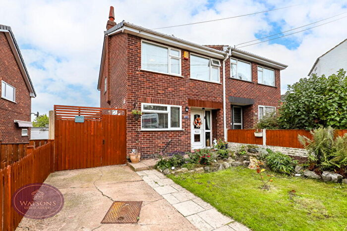3 Bedroom Semi-Detached House For Sale In Lynncroft, Eastwood, Nottingham, NG16