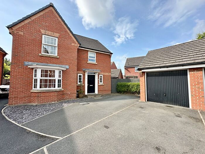 4 Bedroom Detached House For Sale In Hawthorn Drive, Thornton, FY5