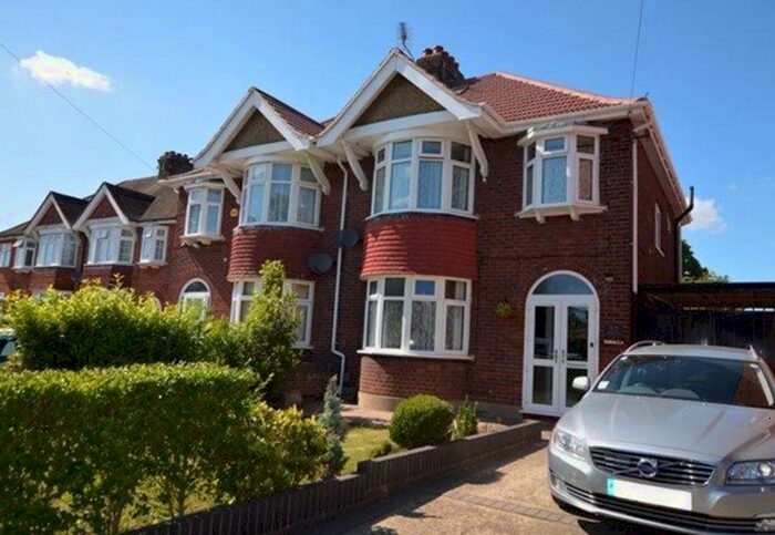 3 Bedroom Property To Rent In Shaggy Calf Lane, Slough, SL2