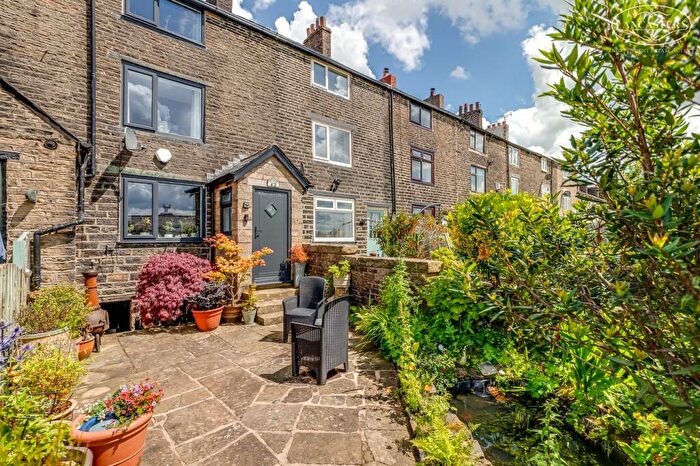3 Bedroom Cottage For Sale In Bottom O Th Moor, Horwich, Bolton, BL6