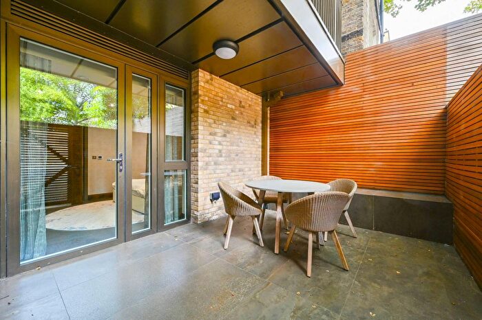 3 Bedroom Flat For Sale In Shirland Road, Maida Vale, London, W9