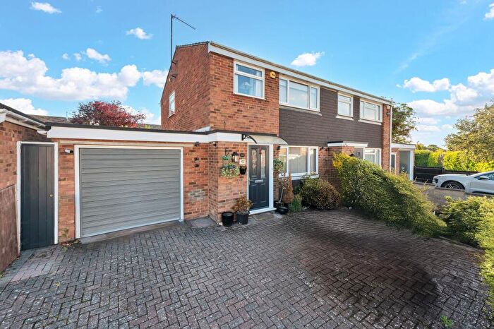 3 Bedroom Semi-Detached House For Sale In Beechwood Avenue, Melbourn, SG8