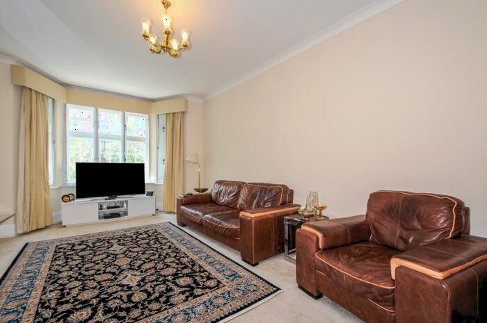 2 Bedroom Flat To Rent In Clifton Court St John's Wood, NW8