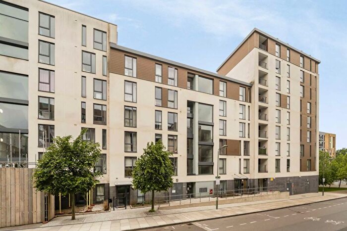 2 Bedroom Flat For Sale In Charcot Road, London, NW9
