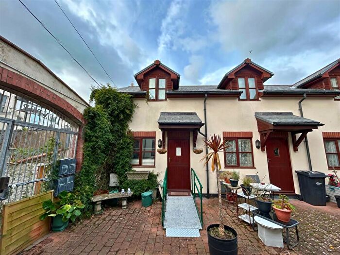 2 Bedroom End Of Terrace House To Rent In Cow Lane, Ilfracombe, EX34