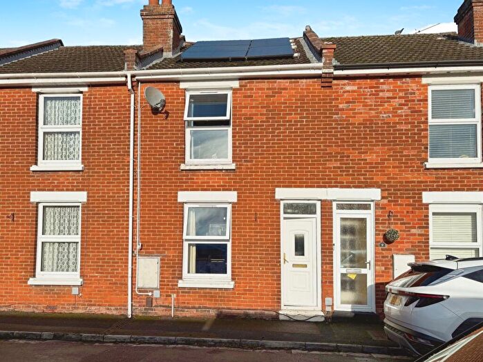 3 Bedroom Terraced House For Sale In Cecil Terrace, Salisbury, SP2