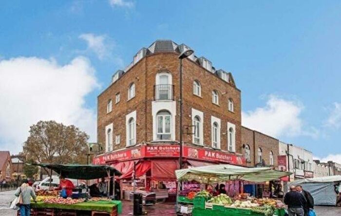 1 Bedroom Flat To Rent In A Ridley Road, London, E8