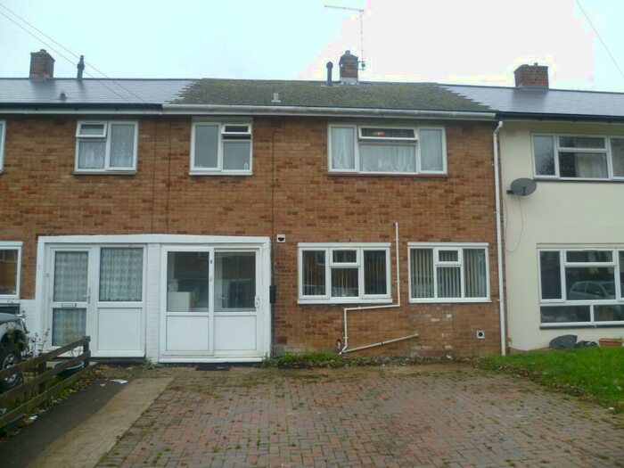 3 Bedroom Terraced House To Rent In Holly Copse, Stevenage, Hertfordshire, SG1