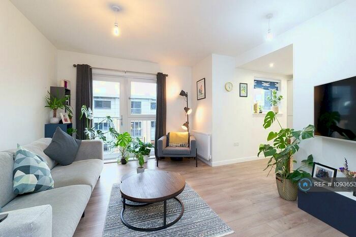 2 Bedroom Flat To Rent In Barrland Street, Glasgow, G41