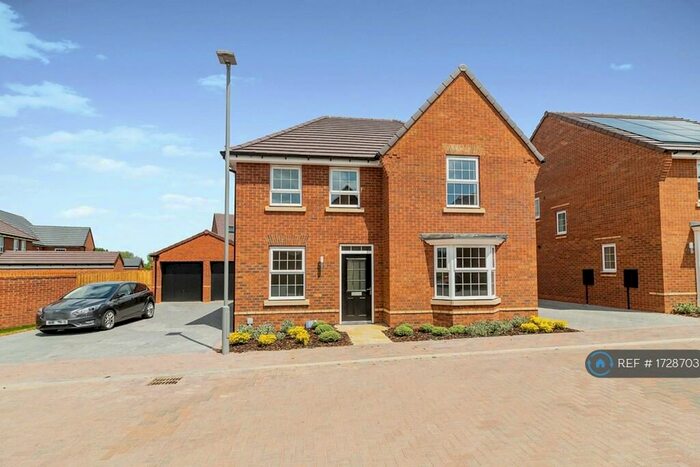 4 Bedroom Detached House To Rent In Jackman Close, Eaton Leys, Milton Keynes, MK17