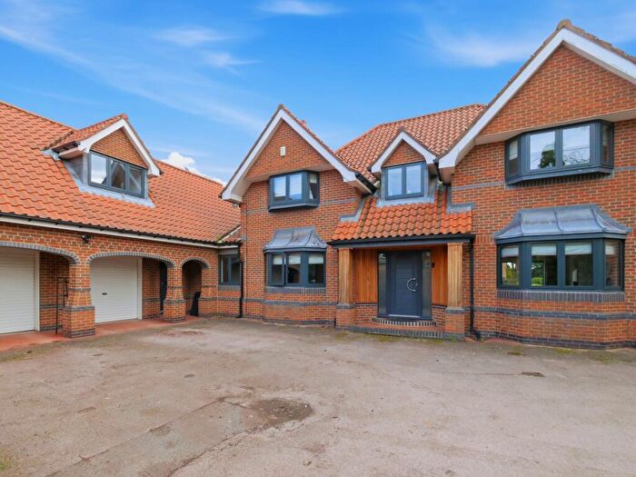 5 Bedroom Detached House For Sale In Park Street, Worksop, S80