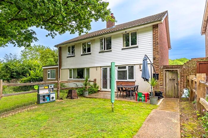 3 Bedroom Semi-Detached House For Sale In London Road, Uckfield, TN22