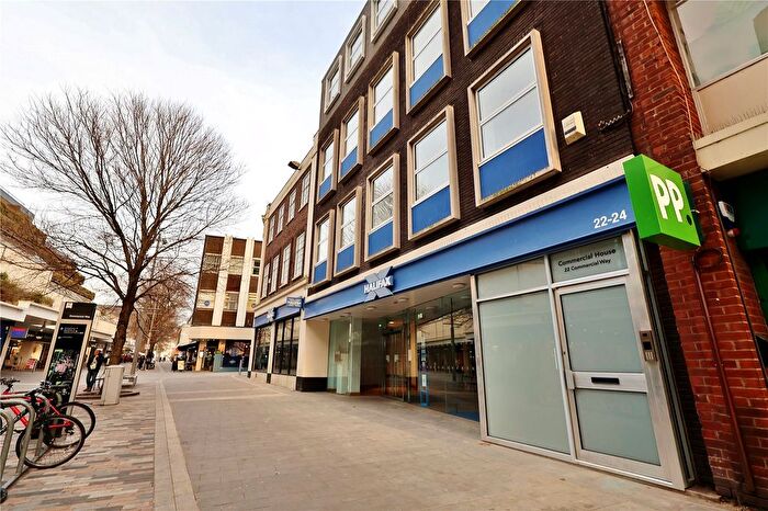 1 Bedroom Flat To Rent In Commercial Way, Woking, Surrey, GU21