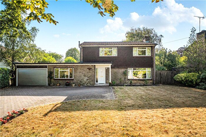 4 Bedroom Detached House For Sale In Woodley Lane, Romsey, Hampshire, SO51