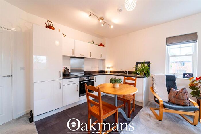 2 Bedroom Apartment For Sale In Manor House, New House Farm Drive, Birmingham, B31