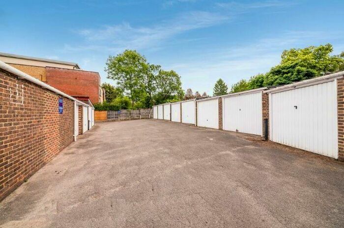 Property To Rent In Lynden Hyrst, Addiscombe Road, Croydon, CR0