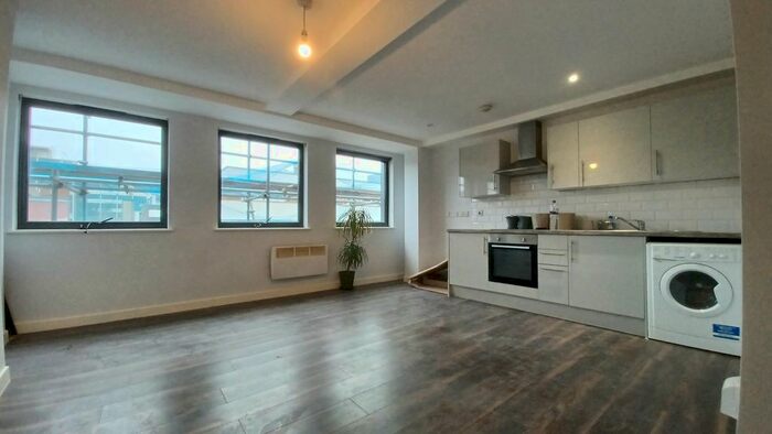 Studio To Rent In Kings Oak House, Harrow HA1