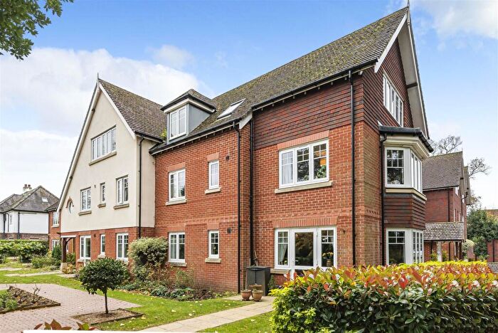 2 Bedroom Retirement Property To Rent In Mulberry Lodge, Emsworth, PO10