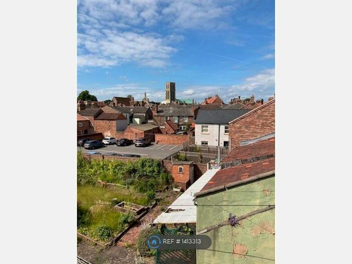 1 Bedroom Flat To Rent In Bridgegate, Howden, Goole, DN14