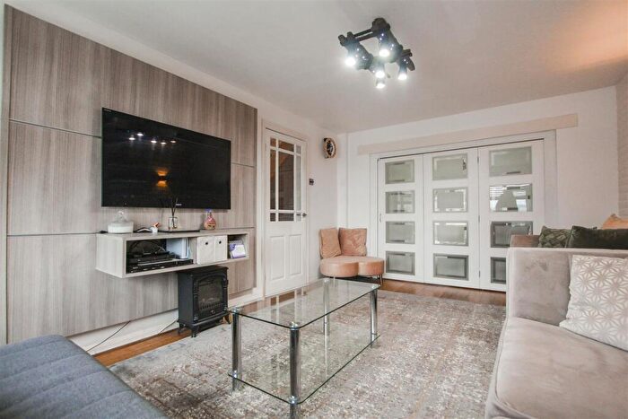 5 Bedroom Detached House For Sale In Laneside Road, Haslingden, BB4