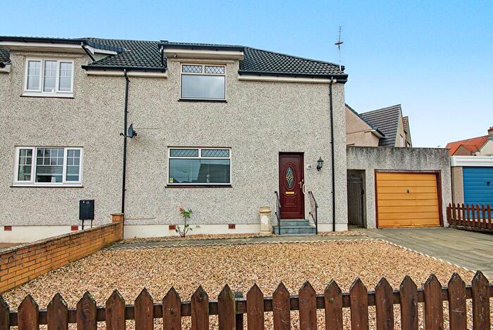 3 Bedroom Semi-Detached House For Sale In Druid Drive, Kilwinning, KA13