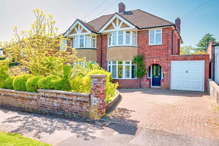 3 Bedroom Semi Detached House For Sale In Greystoke Road, Caversham, RG4