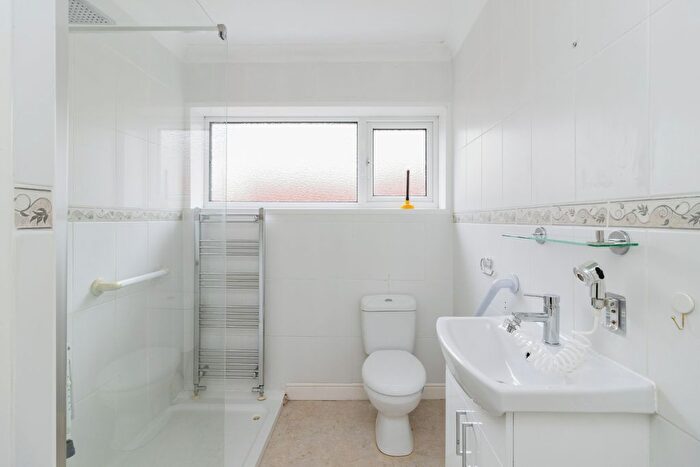 2 Bedroom Bungalow For Sale In Froude Avenue, Torquay, Devon, TQ2
