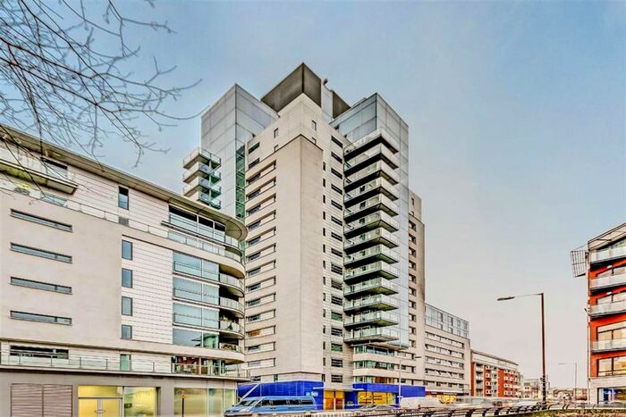 1 Bedroom Flat To Rent In Empire Square West, Empire Square, London, SE1