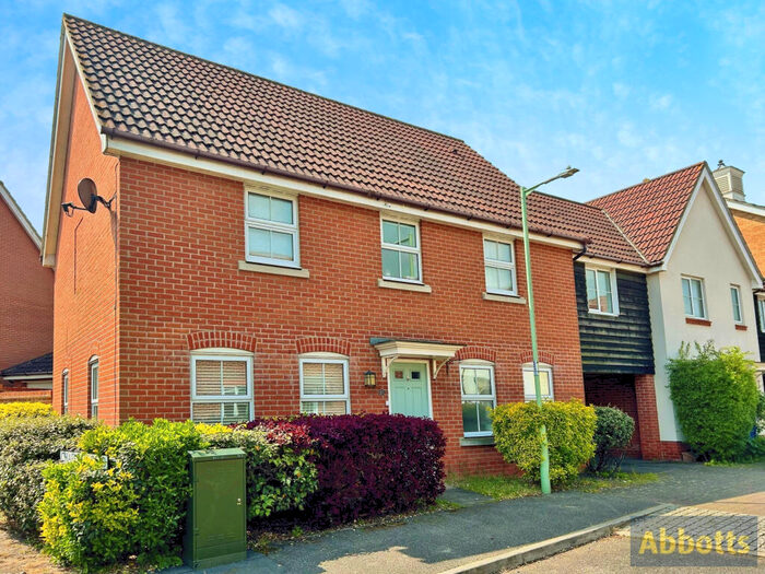 5 Bedroom House To Rent In Wagtail Drive, Bury St Edmunds, IP32