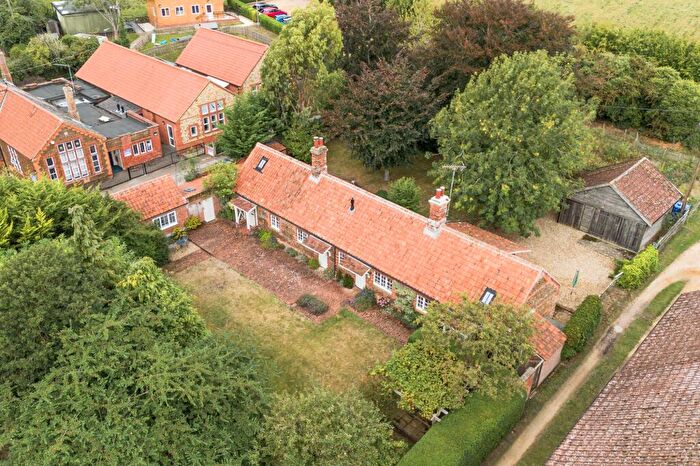 4 Bedroom Detached House For Sale In Flitcham, PE31