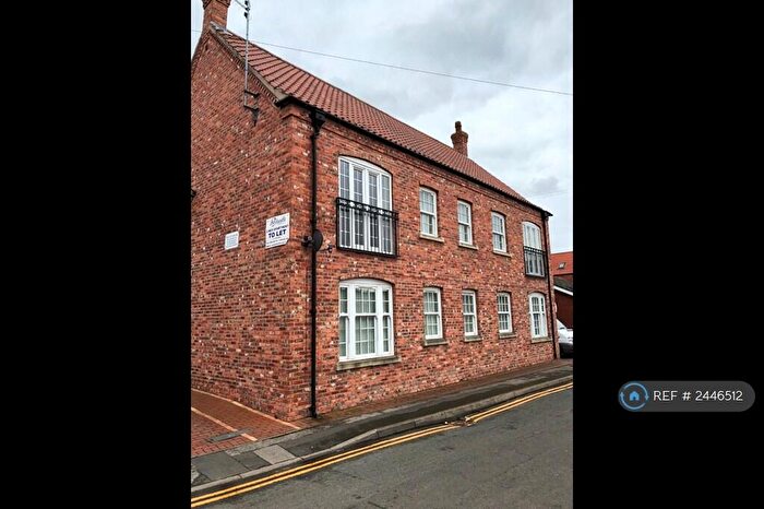 2 Bedroom Flat To Rent In Queen Street, Thorne, Doncaster, DN8