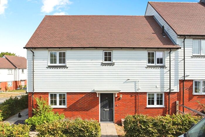 1 Bedroom Flat For Sale In Field Rise, Ticehurst, Wadhurst, East Sussex, TN5