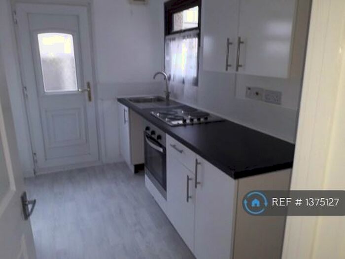 2 Bedroom Bungalow To Rent In Gorse Way, Jaywick, Clacton-On-Sea, CO15