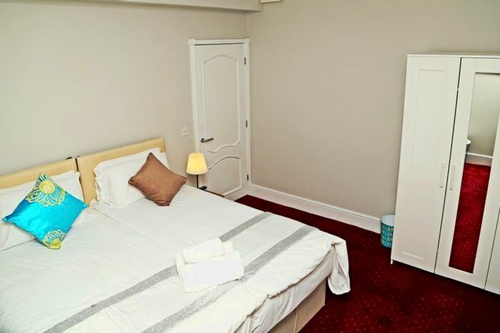 1 Bedroom Flat To Rent In New Canal Street, Birmingham, B5