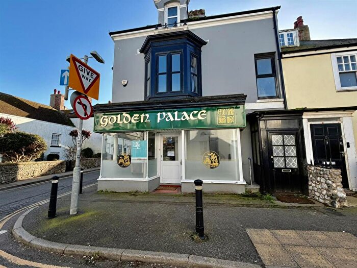 3 Bedroom Property For Sale In South Street, Seaford, BN25