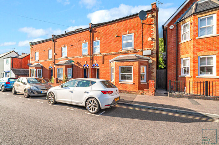 3 Bedroom Apartment To Rent In Queens Road, Guildford, GU1