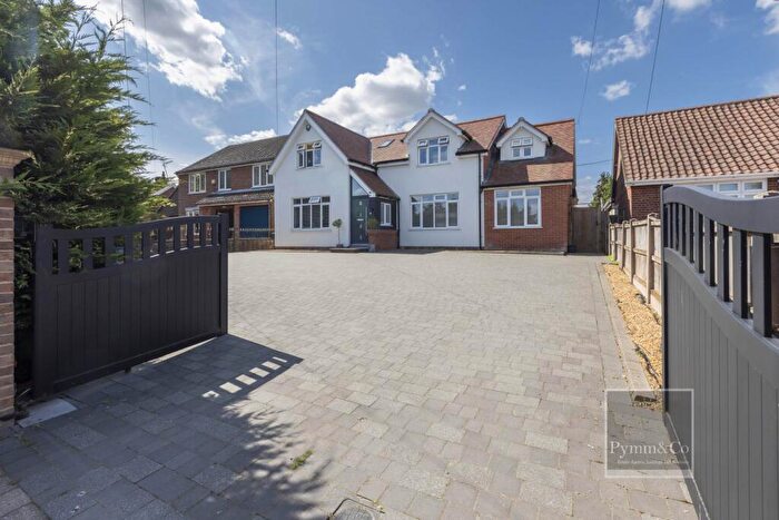4 Bedroom Detached House For Sale In Fakenham Road, Taverham, NR8